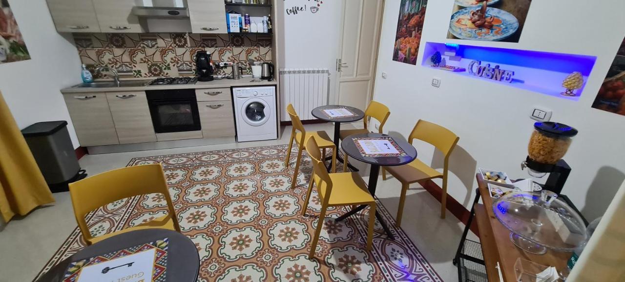 Ballaro Guest House Palermo Ngoại thất bức ảnh