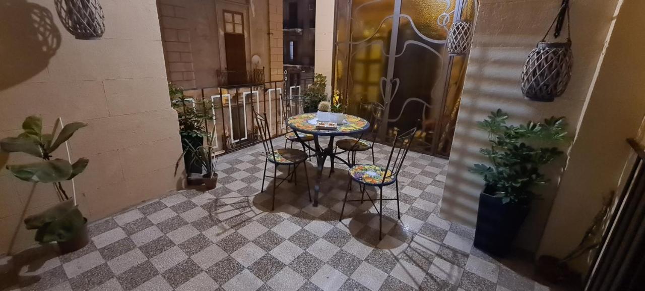 Ballaro Guest House Palermo Ngoại thất bức ảnh
